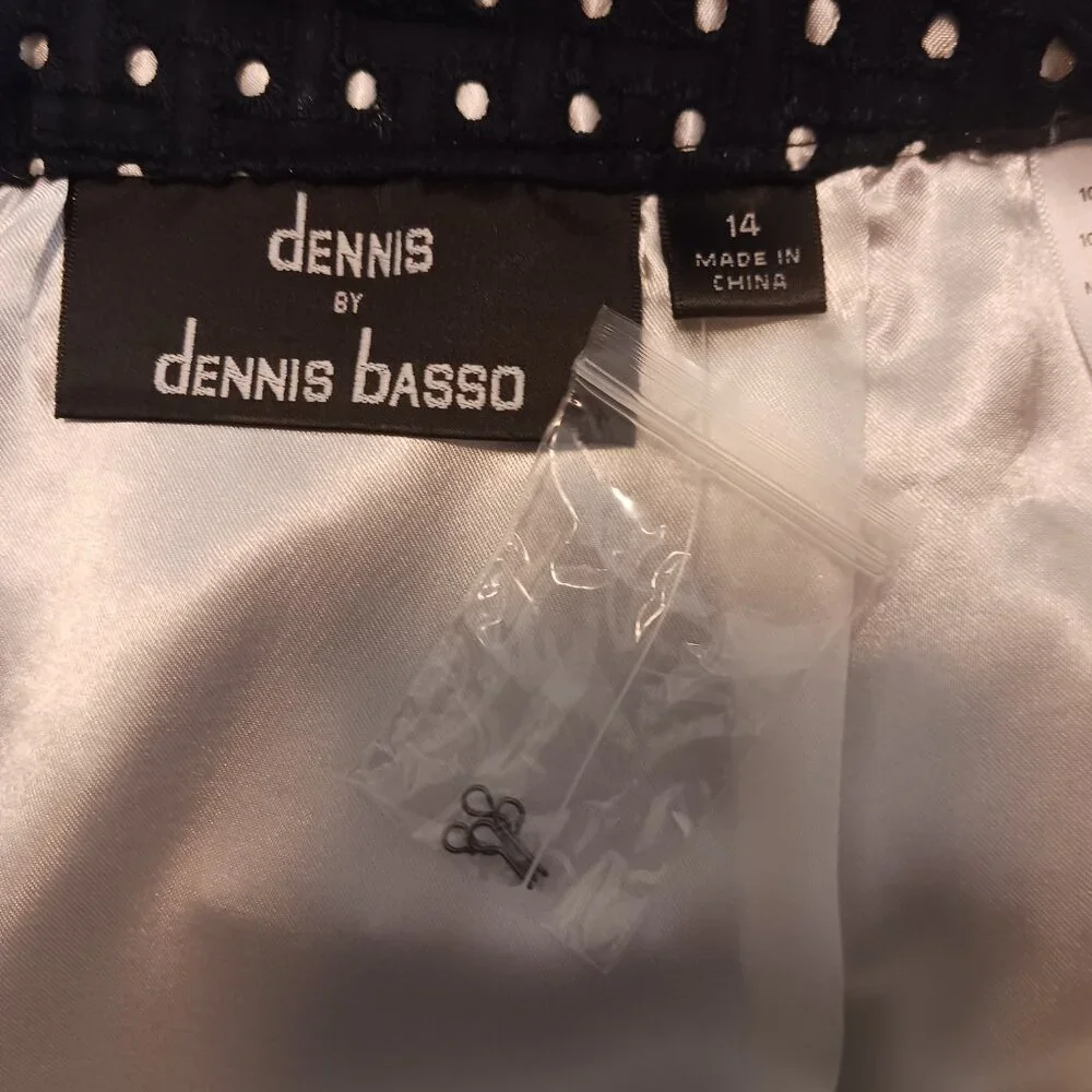 Dennis Basso Black Eyelet Pleated Skirt, White Lining, Size 14, Pockets, Classic